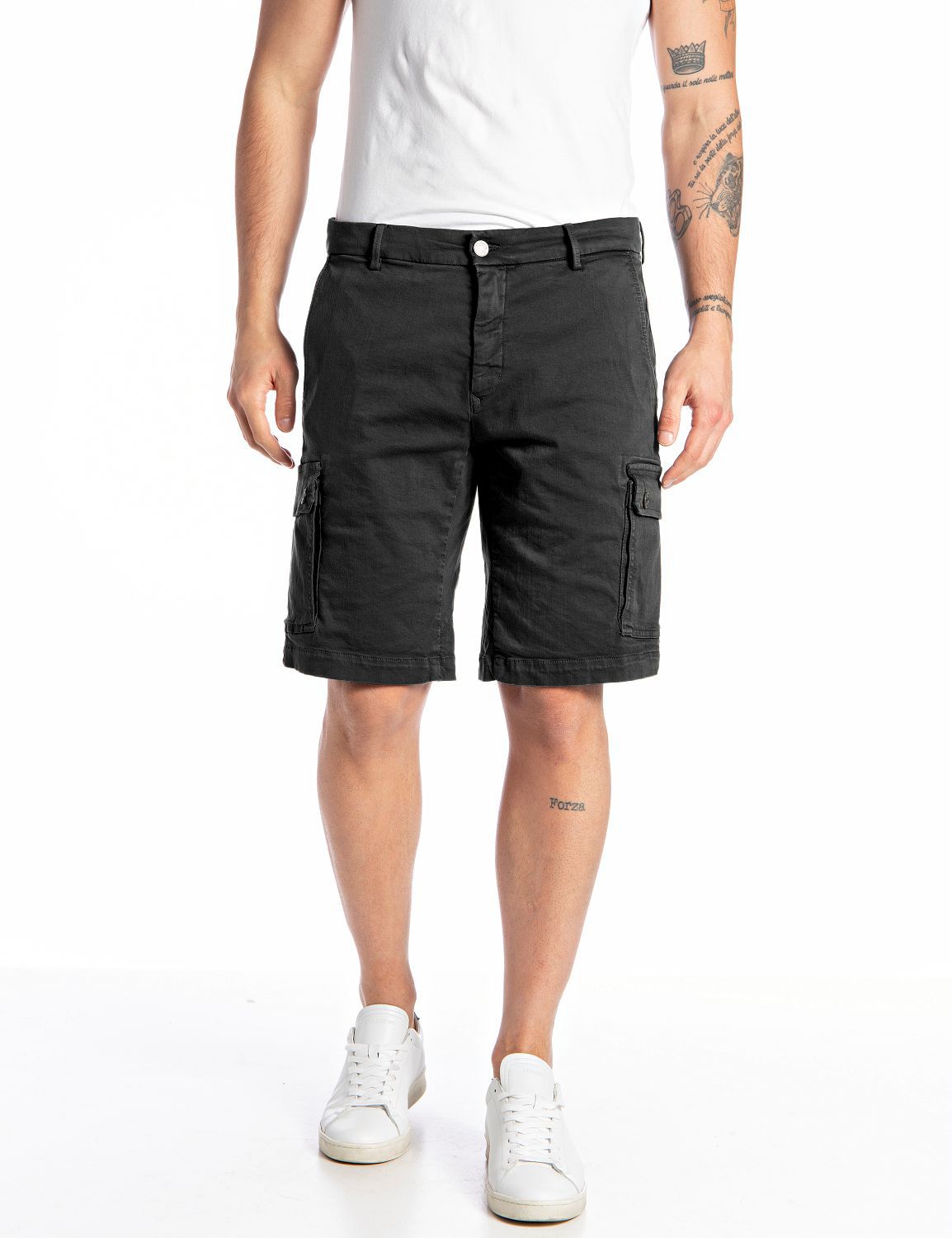 Vannie Short 8366197